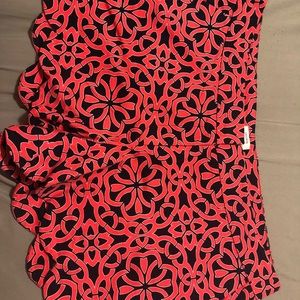 NWOT Crown & ivy shorts size 16